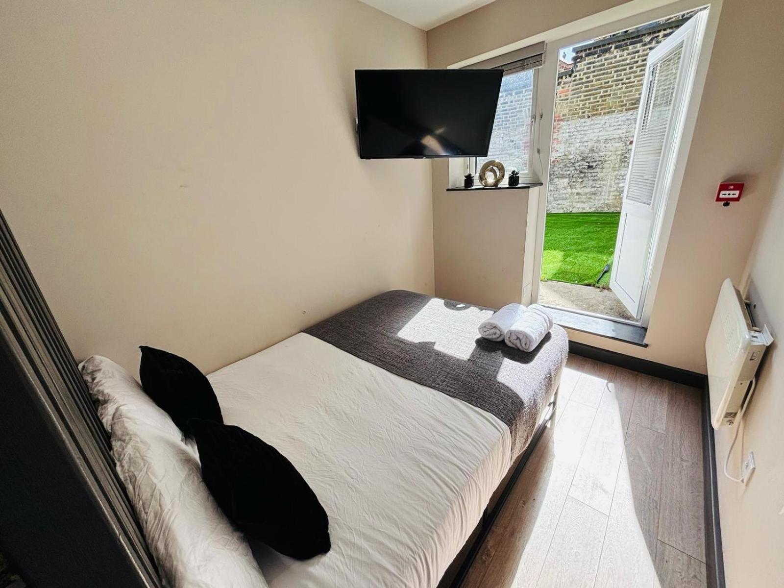 Apartment The Seven Sisters House - No 01a - Stylish Comfort London