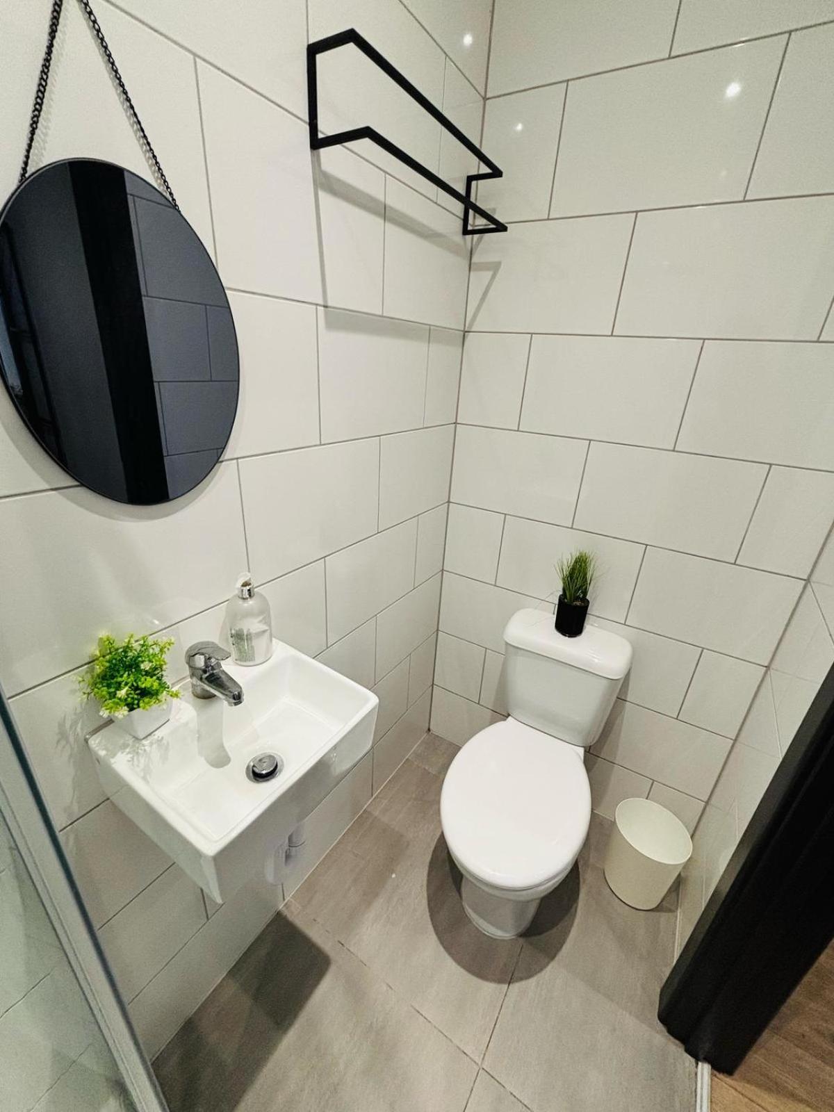 The Seven Sisters House - No 01a - Stylish Comfort Apartment London