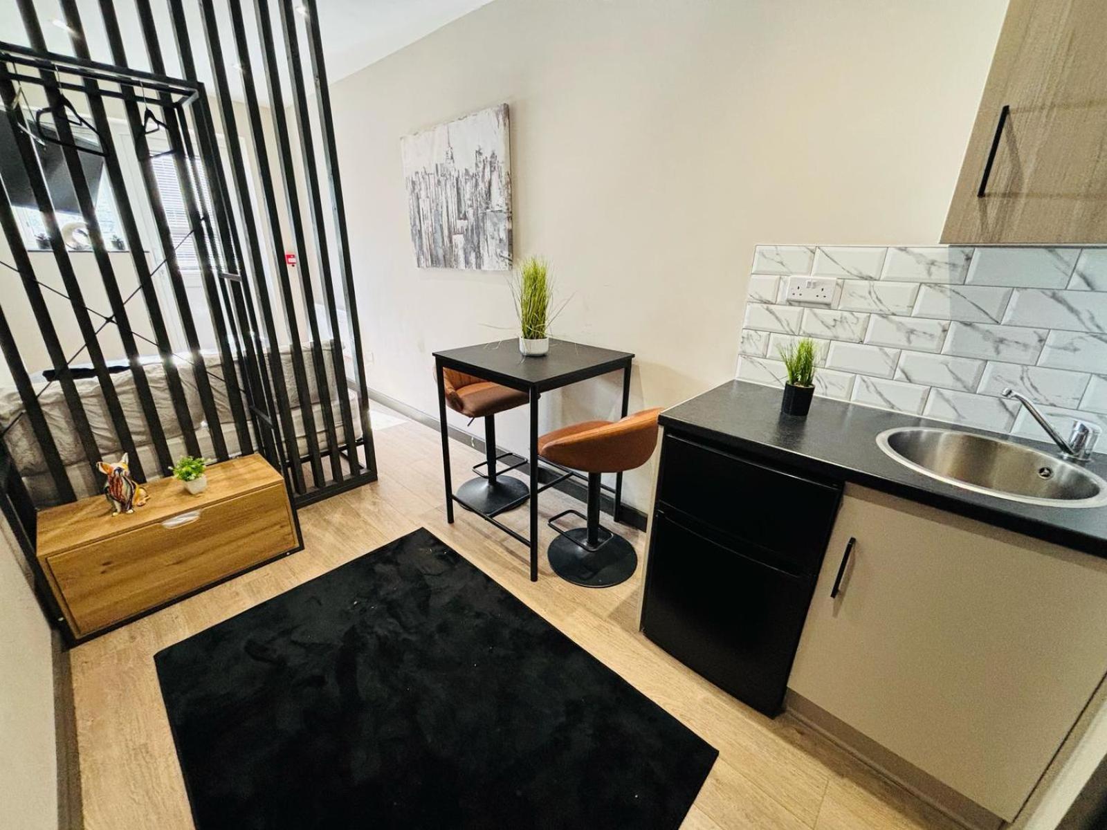 The Seven Sisters House - No 01a - Stylish Comfort