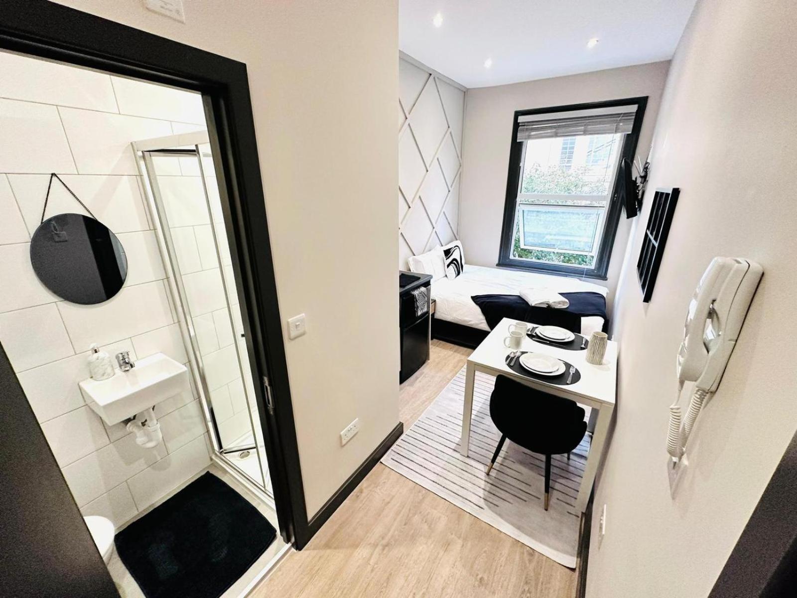 The Seven Sisters House - No 01a - Stylish Comfort Apartment London